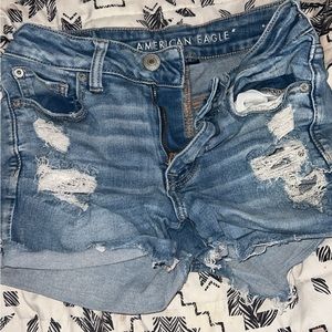 american eagle shorts size 4